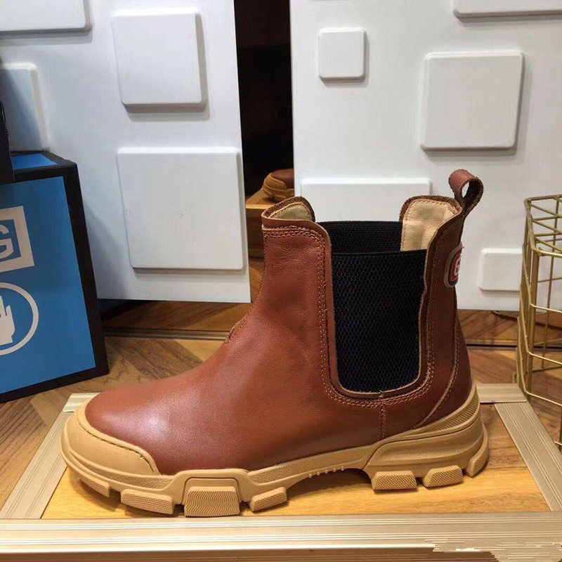 

Luxury Designer Martin boots 100% cowhide women Shoes platform Leather men Lazy boots Fashion Ladies short boots black brown Large size 42