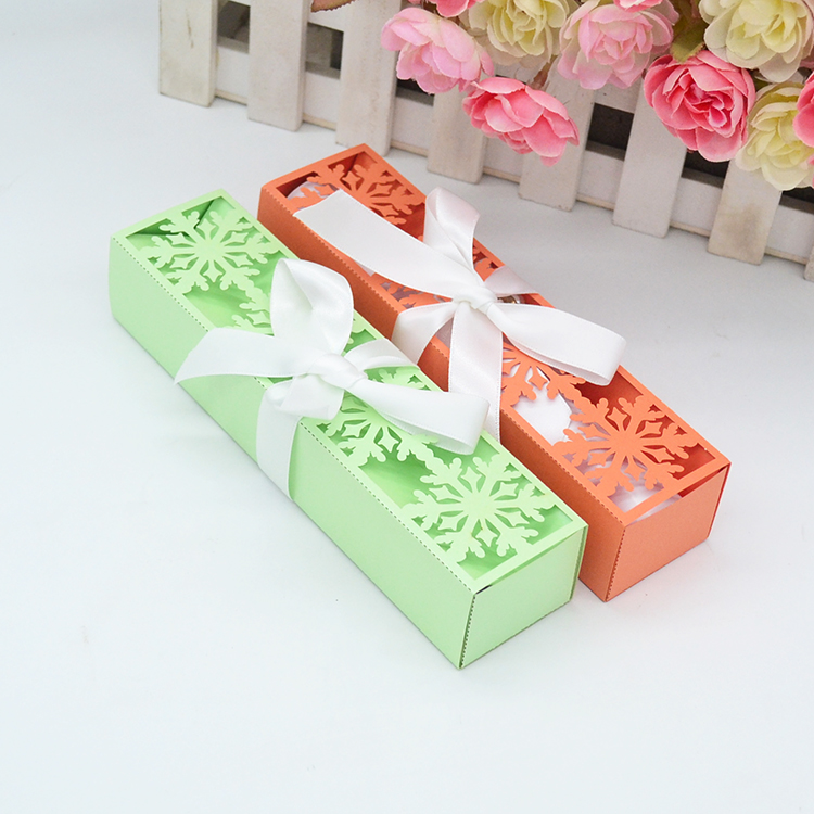 

7inch high quality laser cut snowflakes wedding invitation boxes