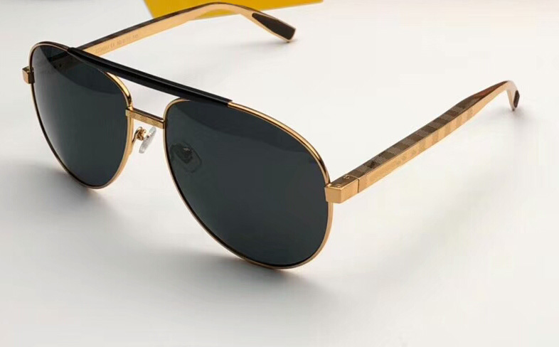 

Gold/Black Pilot Sunglasses 2342 Sun Glasses Men glasses Sunglasses Driving Glassses uv protection New with Box