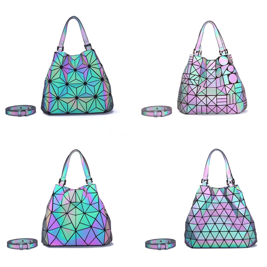 guess luggage nz