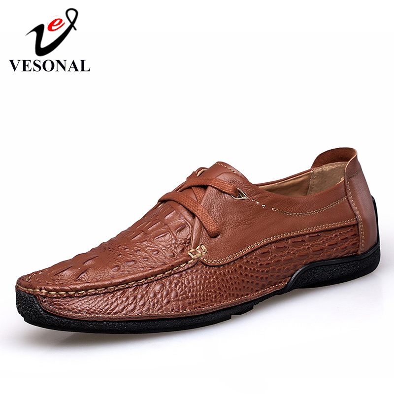 shoe brand with crocodile logo