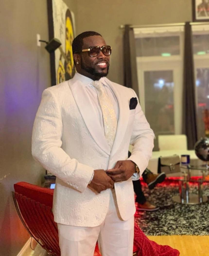 

Hot Sale One Button Ivory Paisley Wedding Men Suits Shawl Lapel Two Pieces Business Groom Tuxedos (Jacket+Pants+Tie) W1236, Same as image