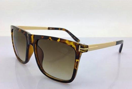 

Wholesale- Top Qualtiy New Fashion 0392 Tom Sunglasses For Man Erika Eyewear Ford Designer Brand Sun Glasses Summer Shades Sunglasses M032, White;black