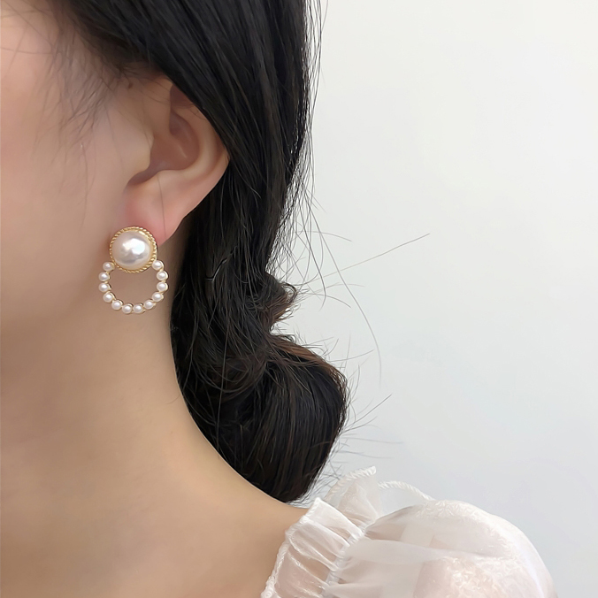 

Pearl Beads Korean Earrings Women Super Elegant Charms Stud Earings Classic Vintage Piercing Ear Ring Jewelry Ladies Gift