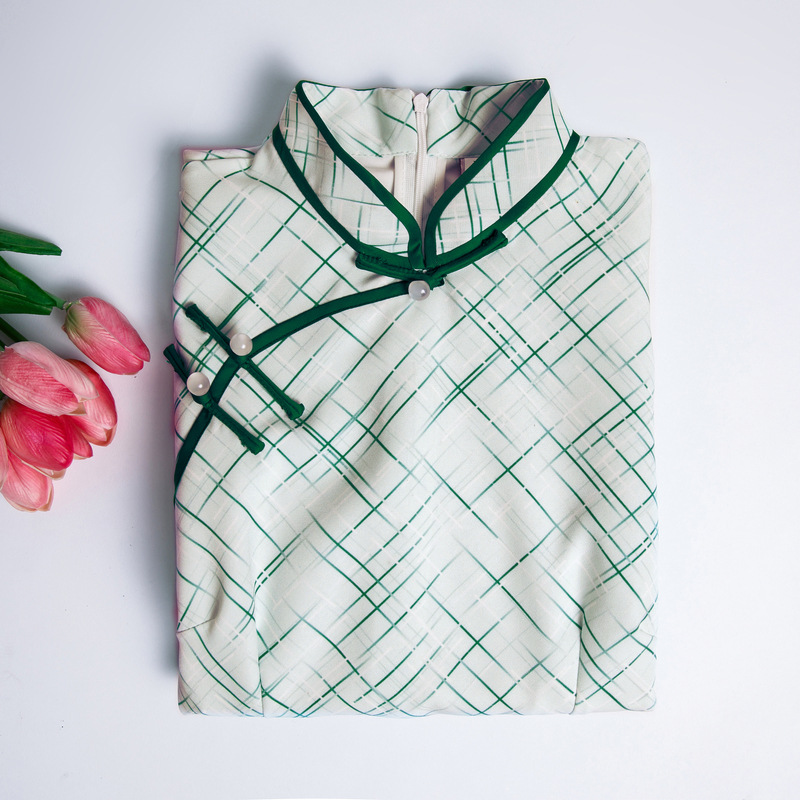 

Chinese Cheongsam Dress Silk Qipao Slim Cheongsam Striped Print Chinese Retro Knee-length Dress Young Girls daily qipao 4XL