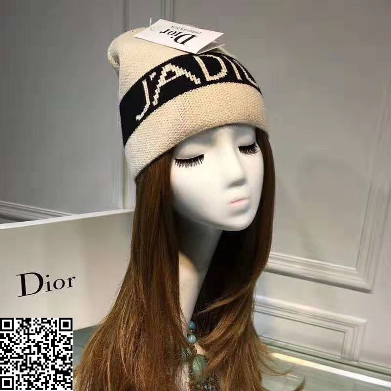 2019 Winter Top Quality Innocent Cap Women Warm Hats Caps Beanie