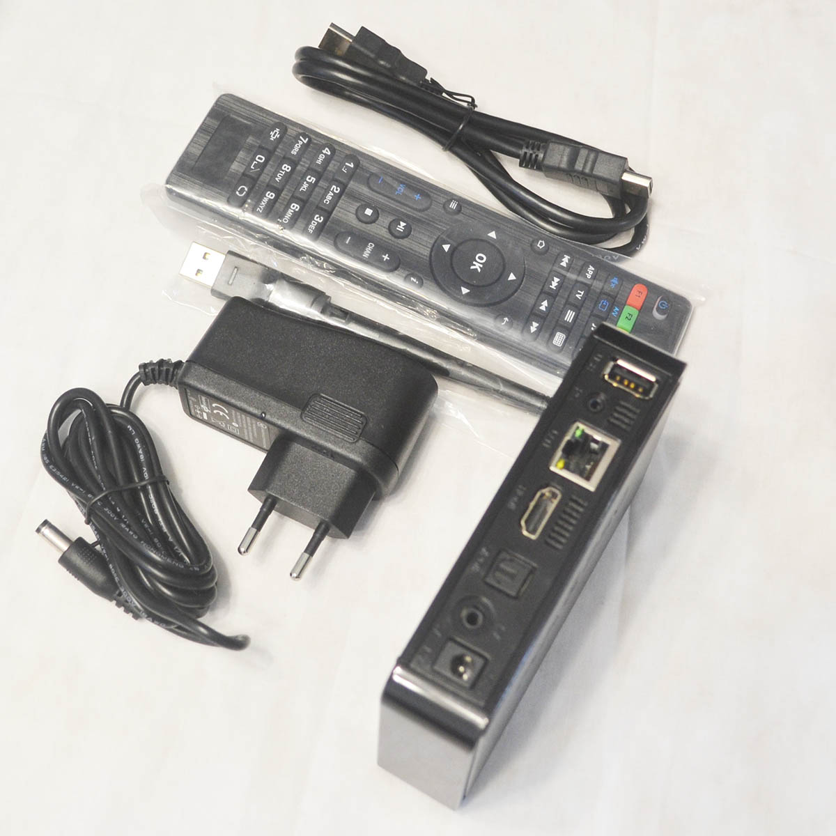 

MAG250 150M Wireless antenna HD Media Player OTT TV MAG BOX Linux System Home SYS Same MAG254 MAG322