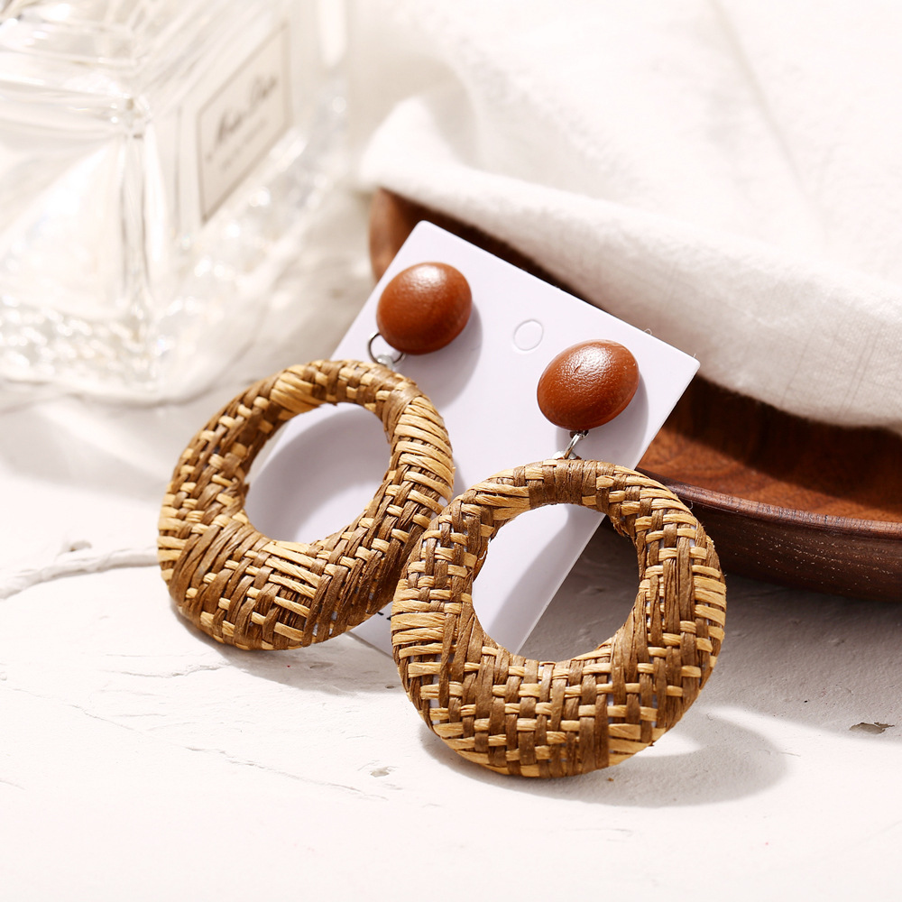 

Earrings Originality Nation Wind Hollow Out Weave Circle Ear Nail