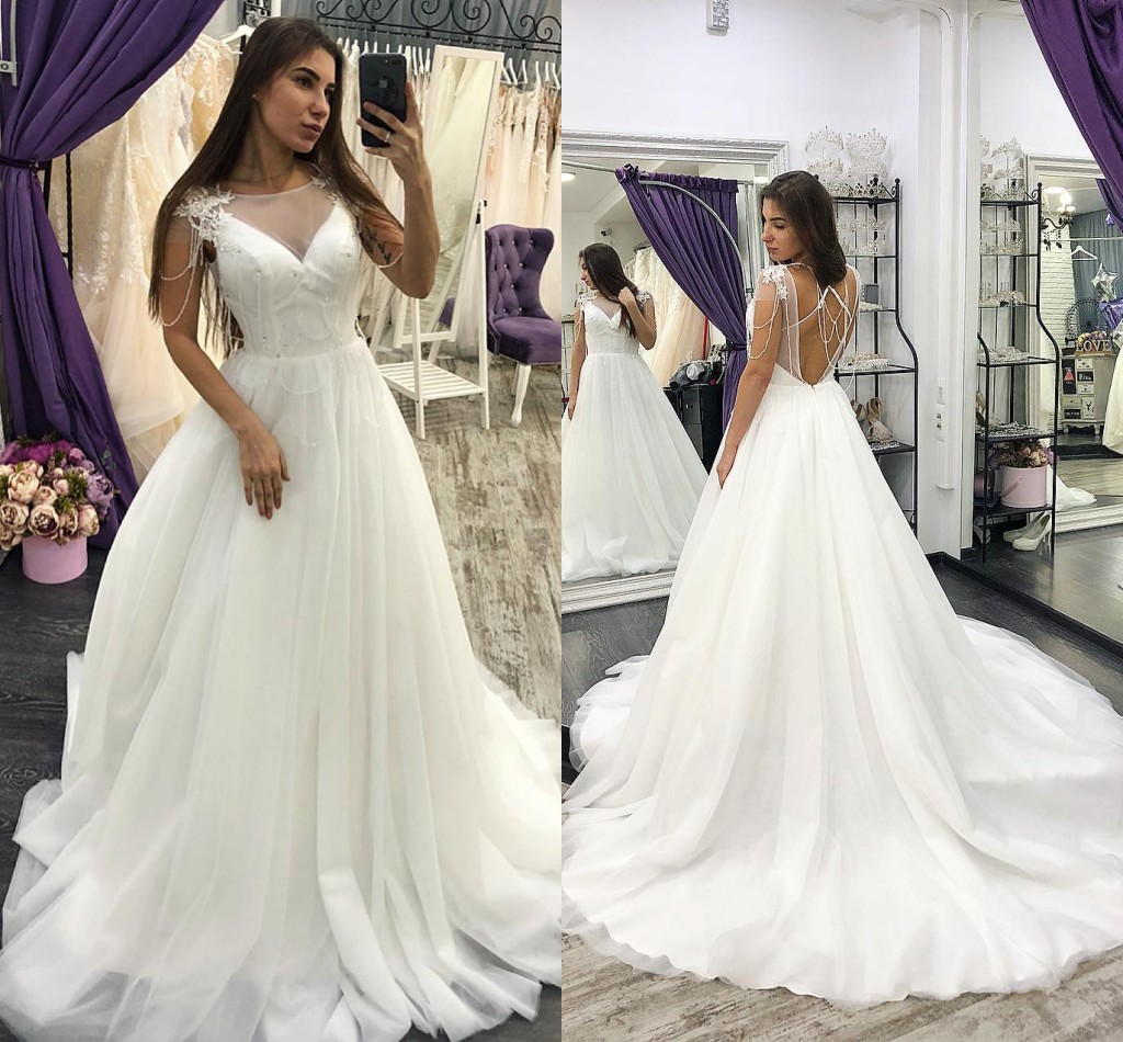 

2019 Boho Wedding Dresses Sheer Jewel Neck Lace Tassel Cap Sleeves Sequins Beach Bridal Gowns Wedding Dress Sweep Train Vestido De Novia, Gold