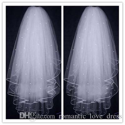 

White Ivory 3 Layers Short Wedding Veils With Perals Matched Comb Ribbon Edge Tulle 2019 Hot Selling New Cheap Bridal Accessories A05