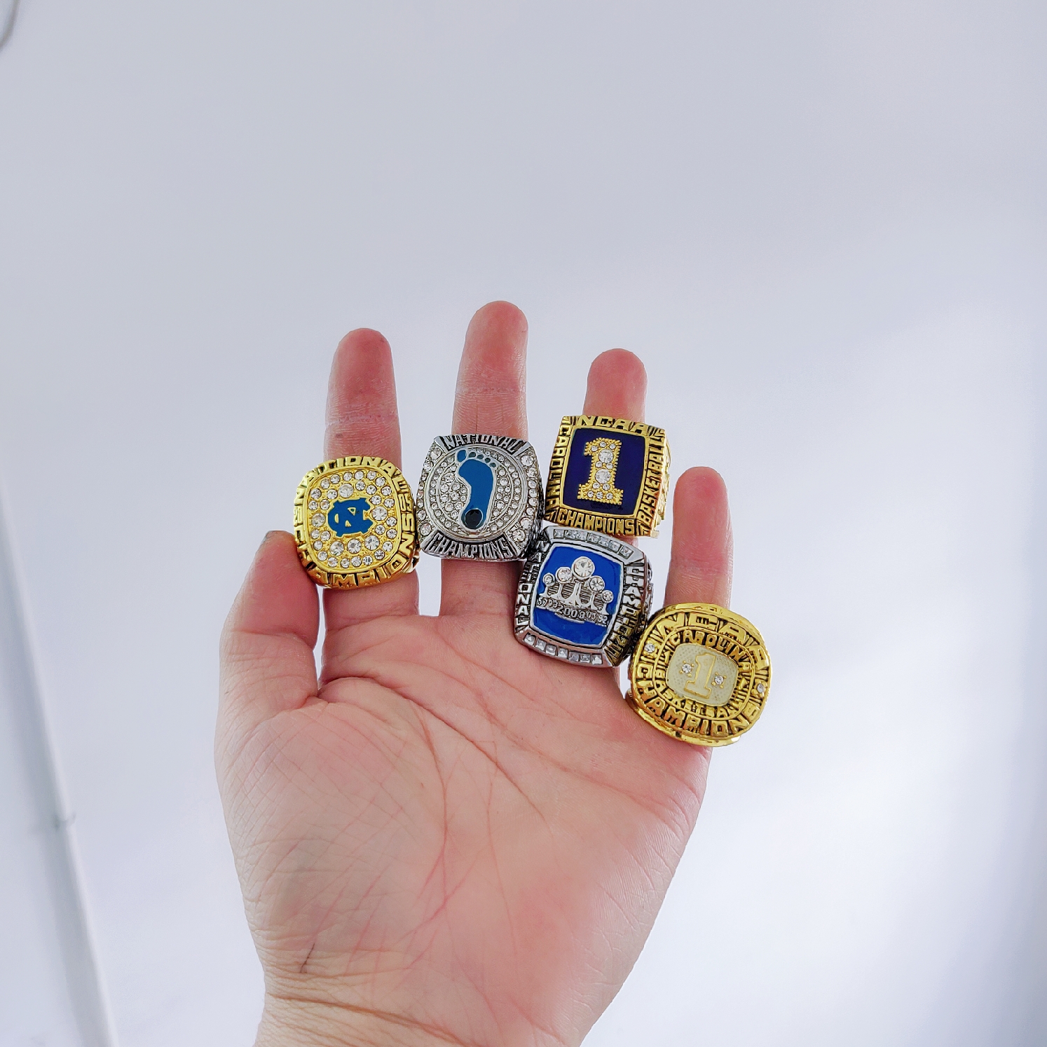 

5pcs/lot 2009 2017 North Carolina Tar Heels Men's Basketball College Championship Ring Set Men Fan Souvenir Gift