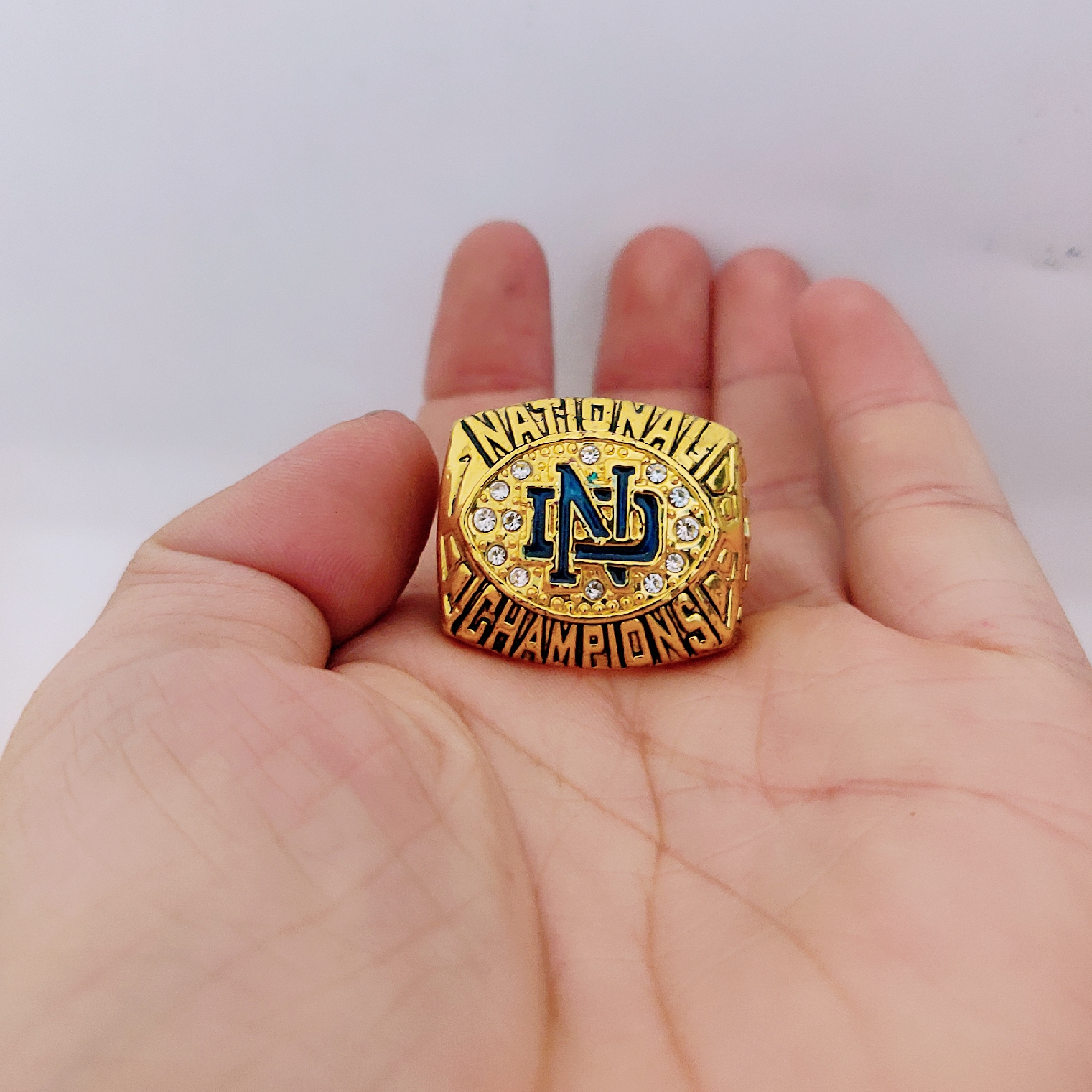 

2019 wholesale High Quality 1988 Notre Dame Major League Championship Rings Give gifts to friends, Golden;silver