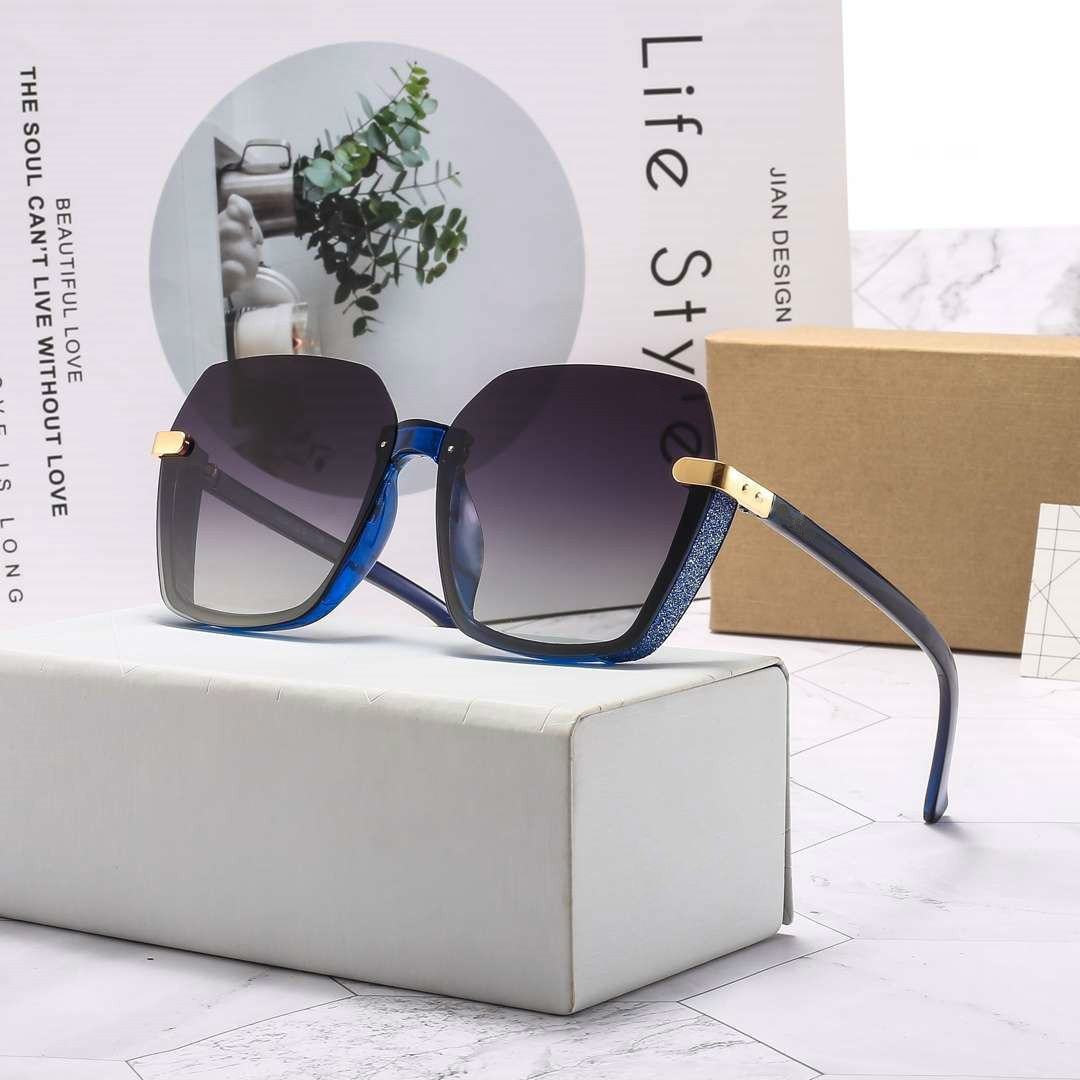 Fashion Womens Sunglasses Sunglasses Stylish D 3041 Letter Sunglasses for Woman UV400 4 Color Option with Box