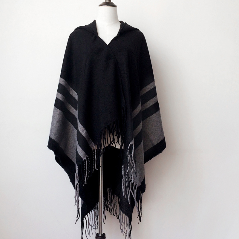 

Wholesale- luxury poncho hooded cape coat cardigan batwing shawl scarf ladies winter cloak coat fringed coat