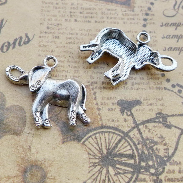 

A5698 20.6*26mm Elephant Ancient Silver Combine Gold Product Parts 100 Individual / Package 1.5 G