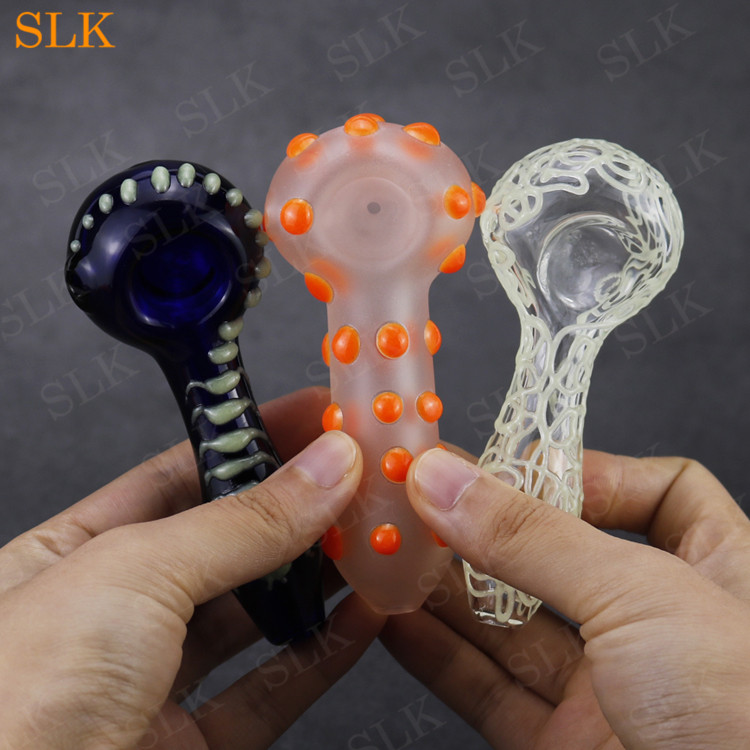 

Exclusive Green Smoking Glass Spoon Hand Pipe colorful Water Pipes Glow in The Dark glass smoking pipes dab oil rigs bubblers