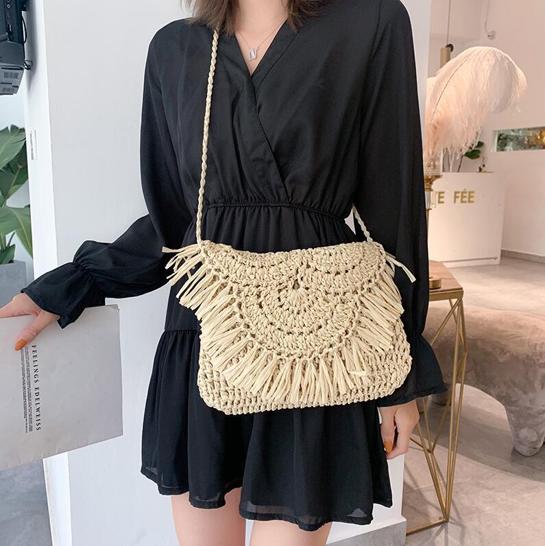 

Factory direct original design of women handbag tassel straw bag hand-woven seaside holiday bags pastoral wind woven beach handbags
