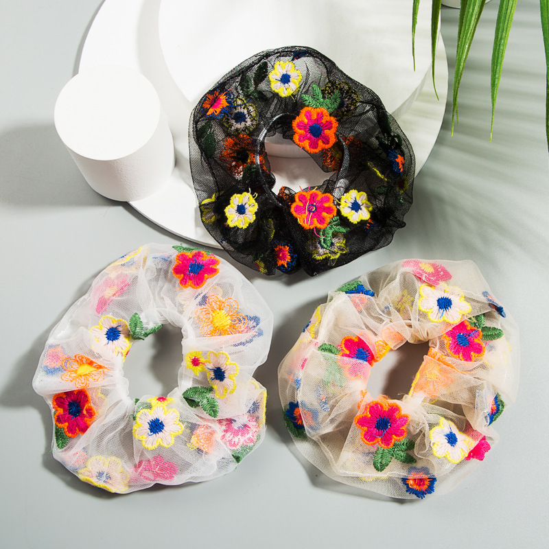 

Lace all-match Mori-series large intestinal ring fabric Super fairy embroidery Daisy Head rope flower ins hipster hair rope