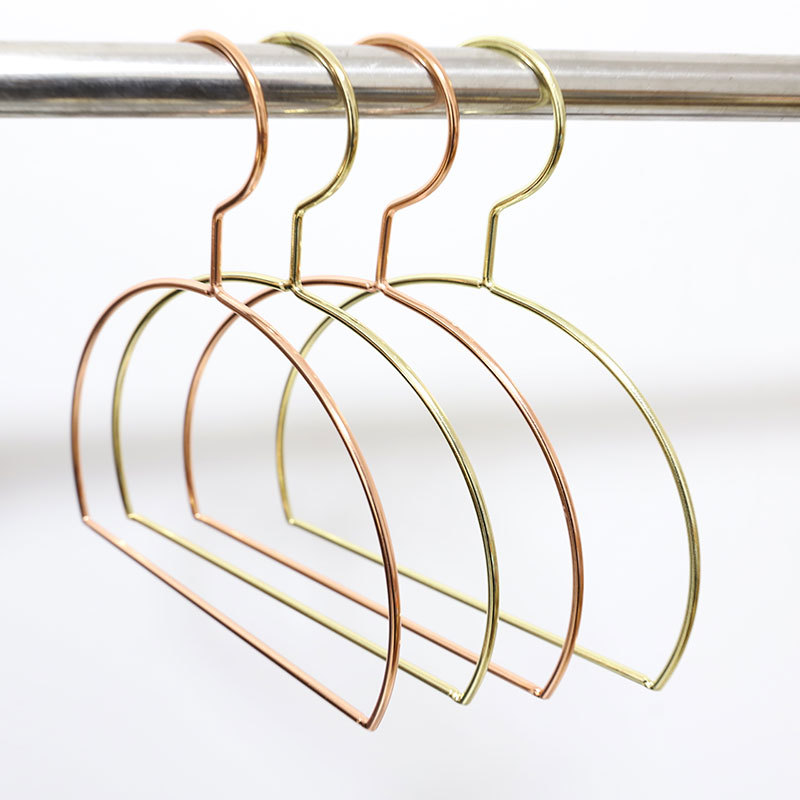 

Semicircle Metal Hanger Nordic Style Rose Gold Iron Hanger Rack for Scarf Tie Belt and Towel Clothes Organizer QW9338
