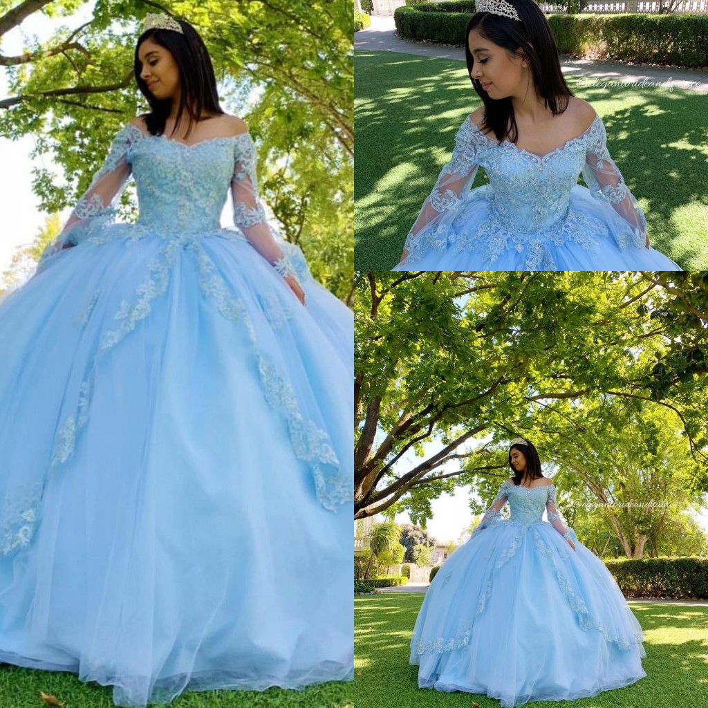 

Vintage Sky Blue Ball Gown Quinceanera Dresses Off the Shoulder Long Sleeves Lace Appliques Crystal Beaded Sweet 16 Party Prom Evening Gowns, White