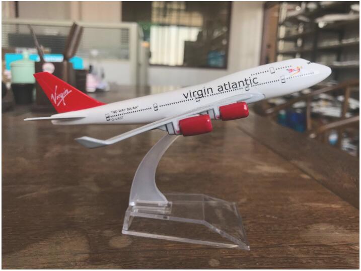 

16CM AIR KLM PLANE MODEL 747 AIRCRAFT MODEL PLANE SIMULATION 16 ALLOY CHRISTMAS TOYS GIFT FOR KIDS 50pcs WHP 003