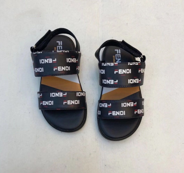 QT1904189 black