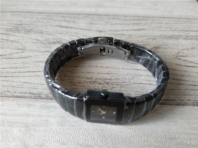 

hot sale new fashion gold and ceramic luxury watch for women quartz movement watches lady wristwatch rd022, Men size 30mm