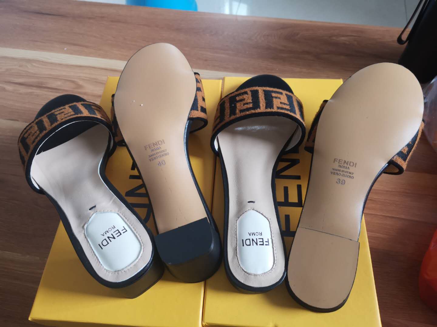 

Extravagant women's sandals in early spring All imported leather Simple glamorous women's casual business High heels, Black