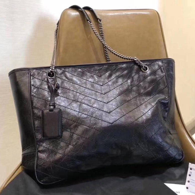 

Designer Classic bags wax oil leather V-shaped flip chain bag large capacity handbag shoulder messenger shopping, Black