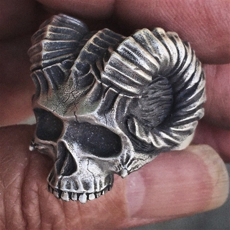 

Unique Horned Devil Skull Rings Mens Satan Demon Stainless Steel Ring Punk Biker Jewelry