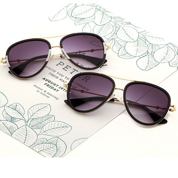 

2019 Fashion Designer Luxury Sunglasses for Women Men Classic Frame Sun Glasses UV400 Protection Sun Glass Brand Eyeglasses