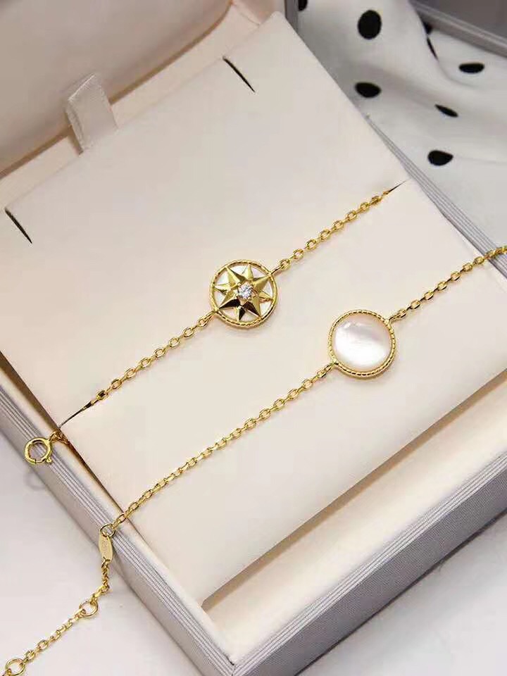 

Fashion- silver Star shape with nature shell pendant bracelet For Women charm bracelet necklace jewelry gifts PS5313A