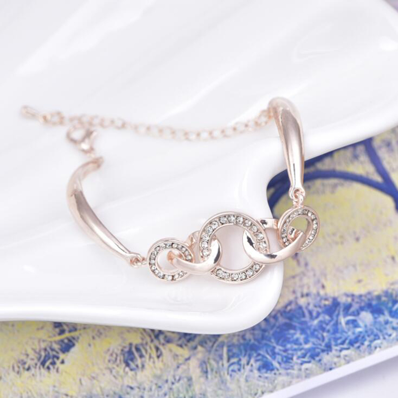 

Women Fashion Crystal Circle Charm Bracelets Rhinestone Bracelet & Bangles Jewelry Female Gift