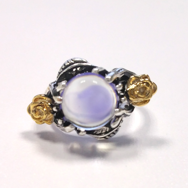 

Retro Flower Leaf Rings with Round Moonstone Fashion Wedding Rings for Women Ladies Engagement Party Banquet Jewelry Gifts anel