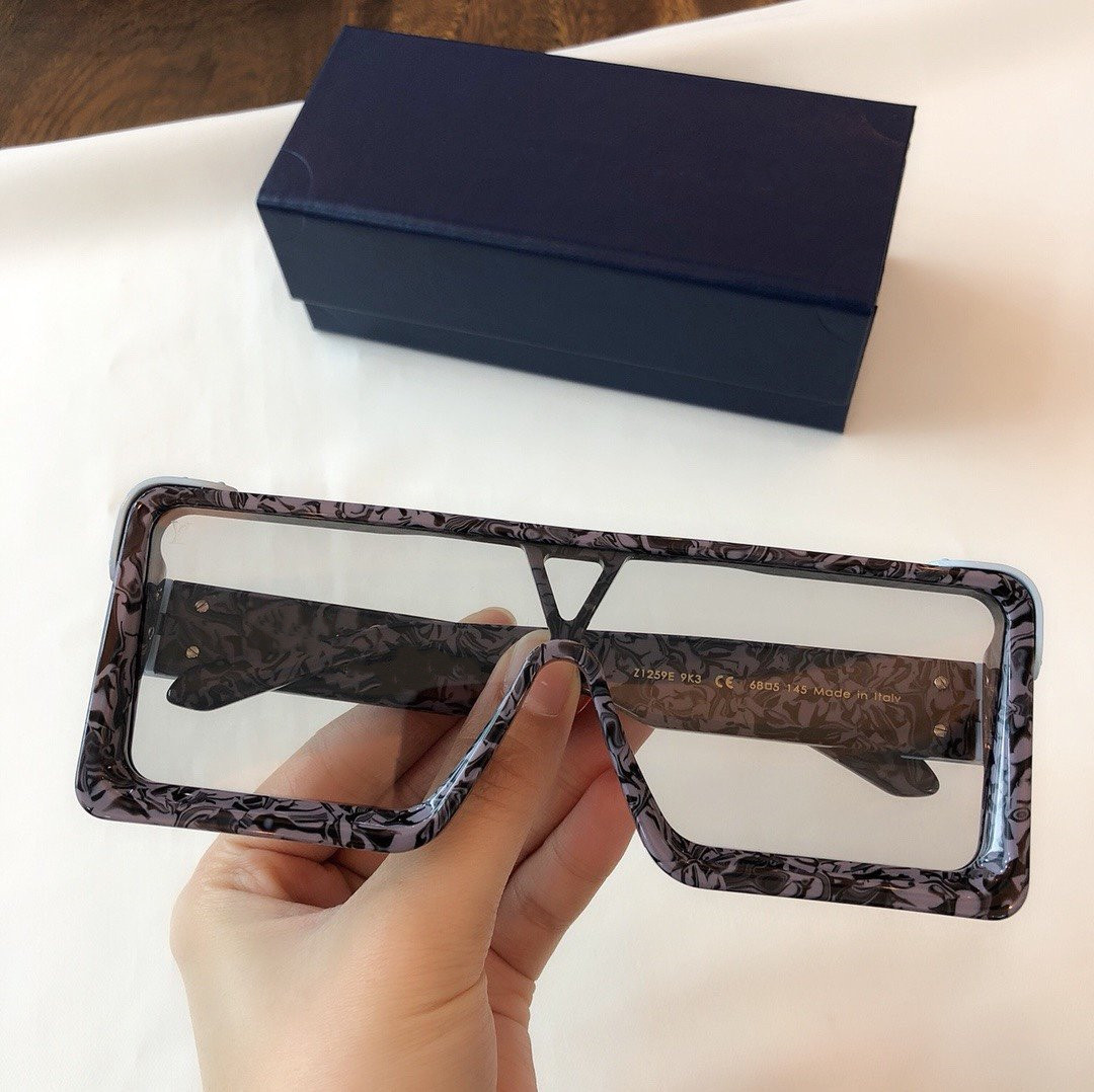 Flat Oversize Square Sunglasses Ornamental Women Retro Sun Glasses Men Square Big Frame Vintage UV400 Sun Glasses Oculos Masculino