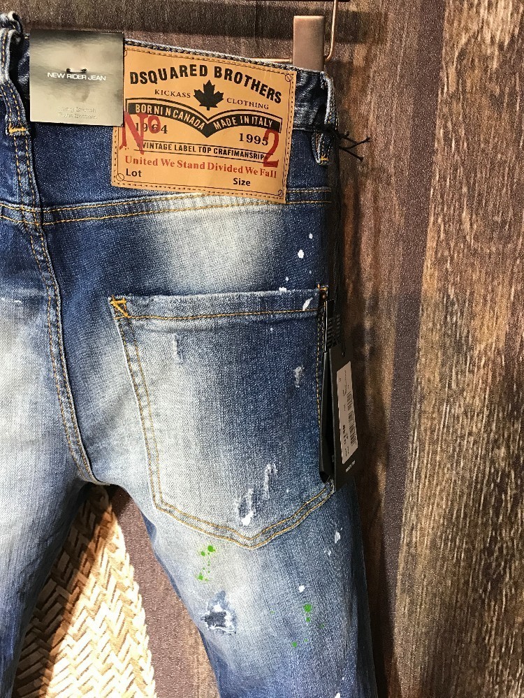 jean dsquared lot