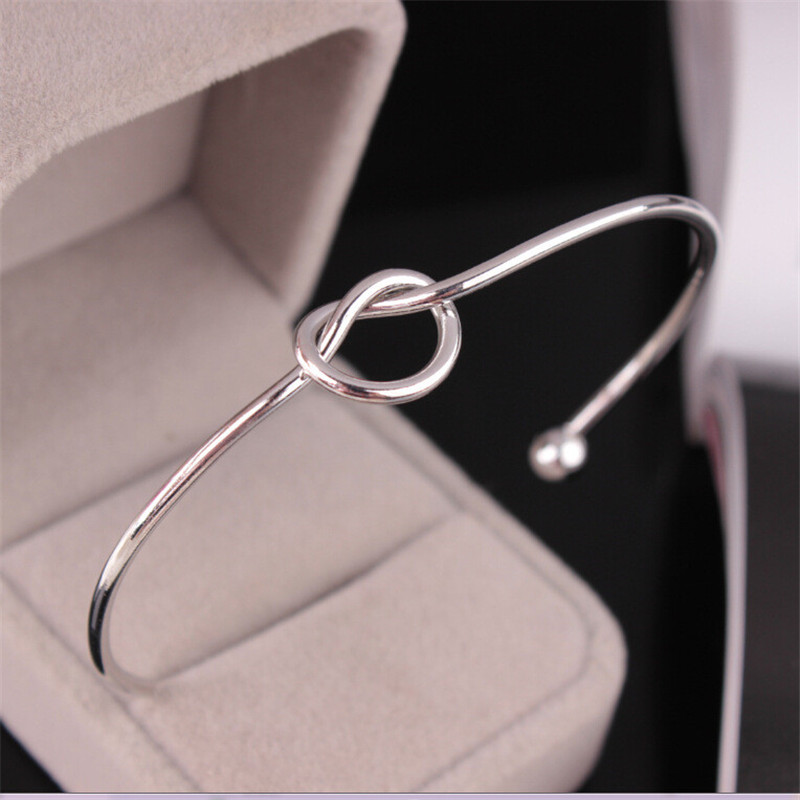 

Fashion Knot Heart Bangles Knotted Wire Bracelet for Women Adjustable Bangles