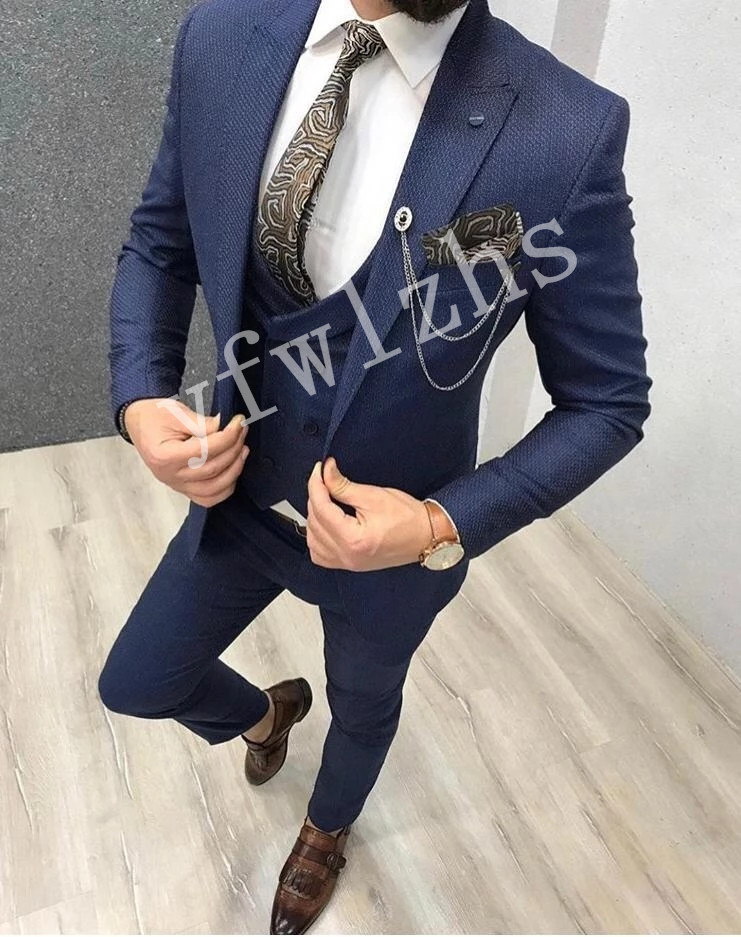 

Handsome Groomsmen Peak Lapel Groom Tuxedos Mens Wedding Dress Man Jacket Blazer Prom Dinner 3 Piece Suit(Jacket+Pants+Tie+Vest) B415, Same as image