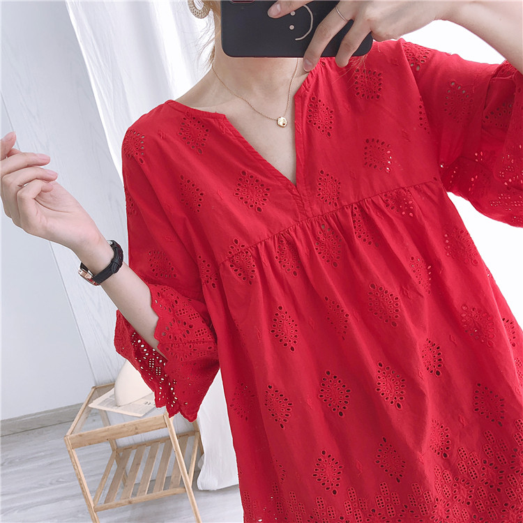 

Sweet temperament V-neck wave lace embroidery hook flower hollow doll shirt top mori girl, Blue