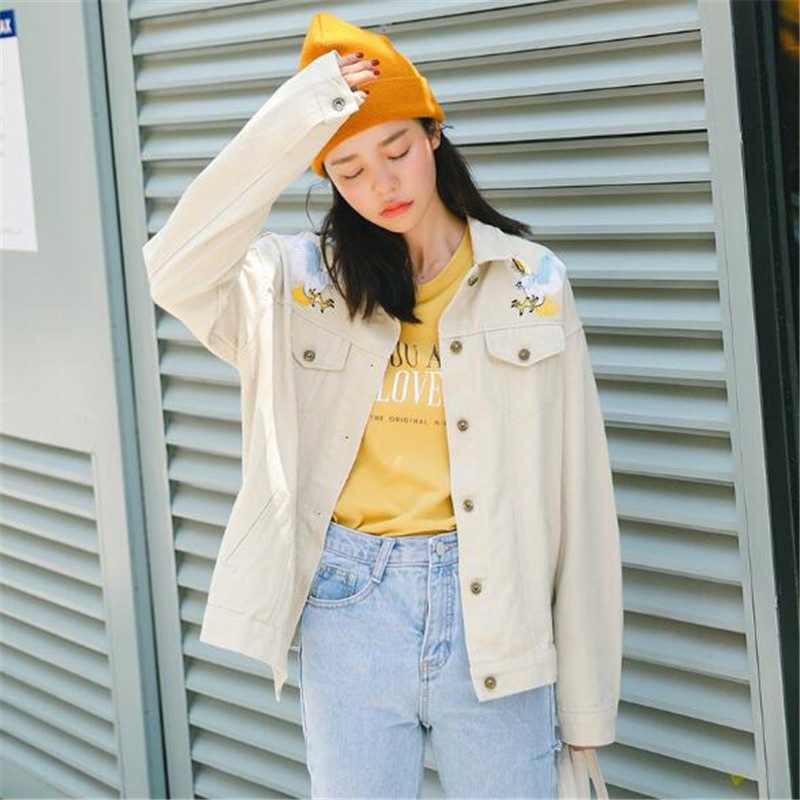 

2019 Spring New Brand Xiaoqing Eagle Embroidered Jeans Jacket Fashion Candy Embroidered Jacket BF Wind, Beige