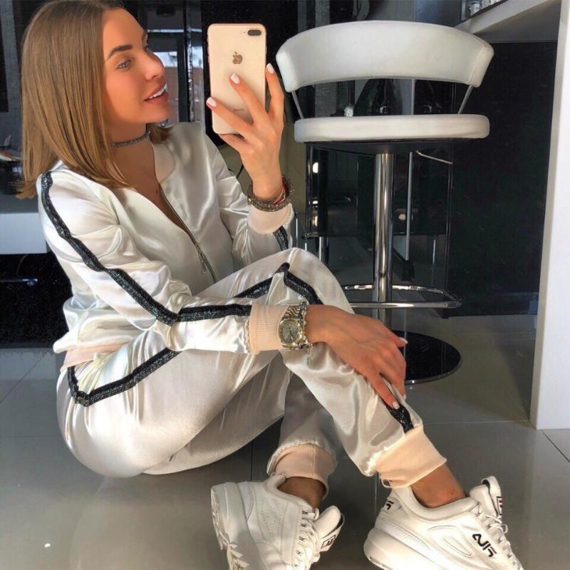 

Fashion 2 Piece Women Tracksuits Set Silky Jacket and Long Pants Ladies Loose Zipper Sportwear Sweatsuit Outfits Sets Mujer 2020
