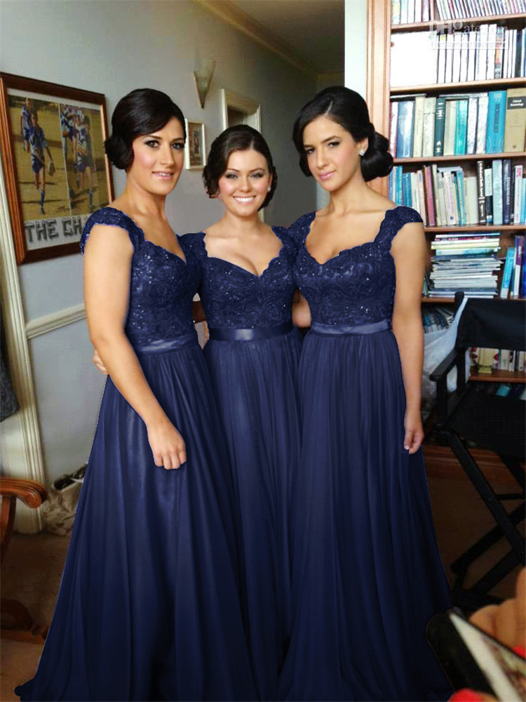 

Vintage Lace Appliqued A-line Bridesmaid Dresses Cheap Beaded Sheer Back Formal Prom Evening Gown Plus Size Mother Of The Bride Dress CPS233