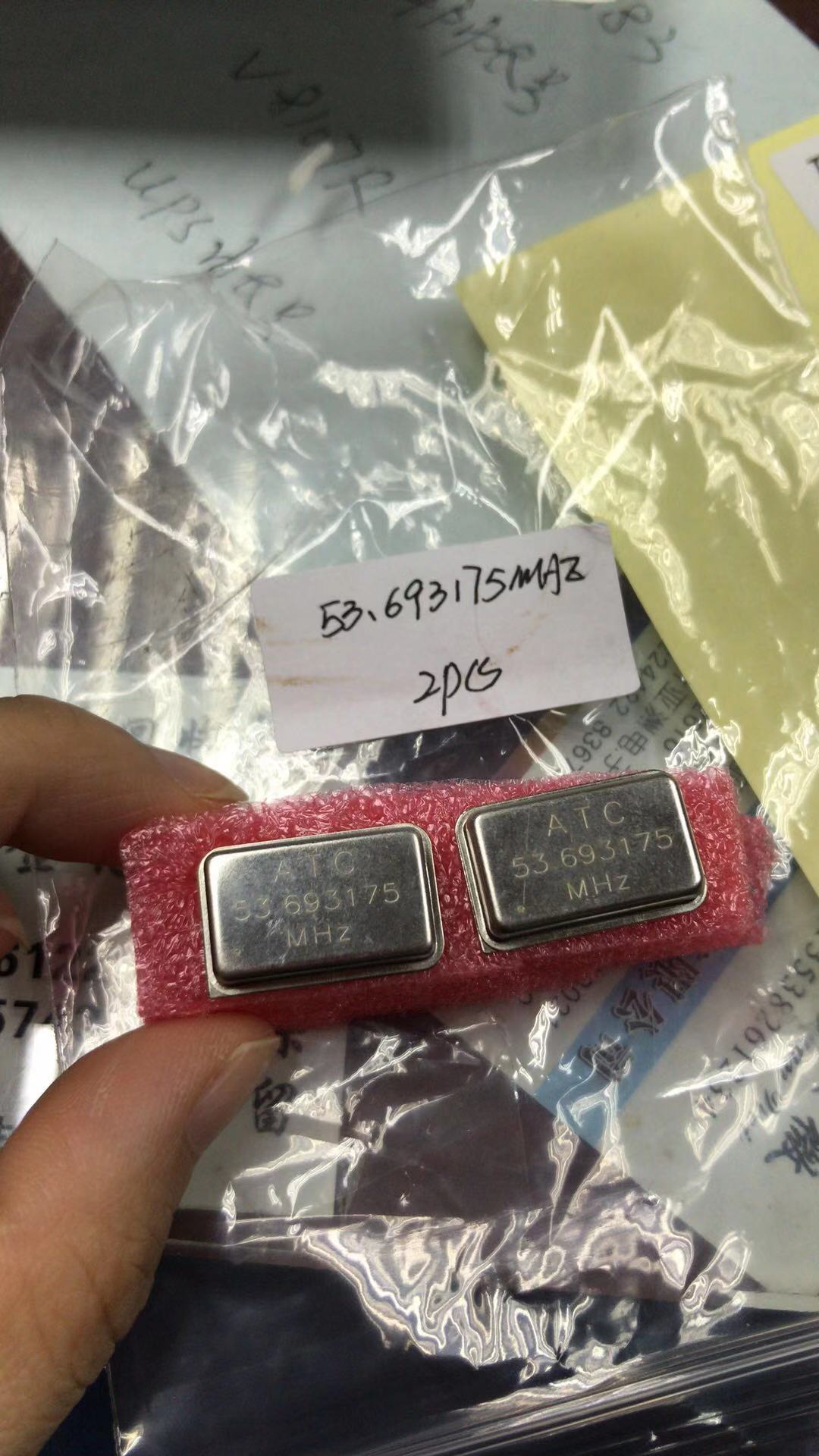 Smd Oscilador de Cristal 16 valor Surtidos 4mhz ~ 48mhz HC-49 nos Kit 80pcs