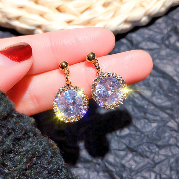 

new designer Drop earrings with diamonds female stud earrings women diamond earrings Alloy rhinestone ladies HE553