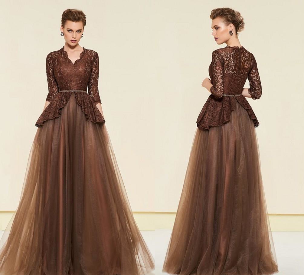 abiti marroni eleganti