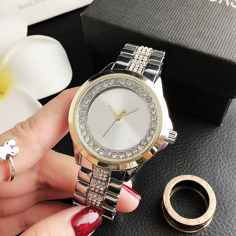 

Fashion Band Watches women Girl Big letters crystal style Metal steel band Quartz Wrist Watch M 110, Gold
