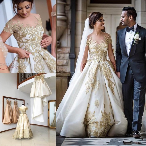 

Glamorous South African Short Sleeves A Line Wedding Dresses With Detachable Train Gold Lace Applique Long Wedding Dress Robe De Mariage, White