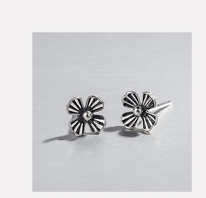 Klions Vintage Personality Earrings Flower Alloy Texture Simple Pearl Long Pendant Earrings Dangle Stud
