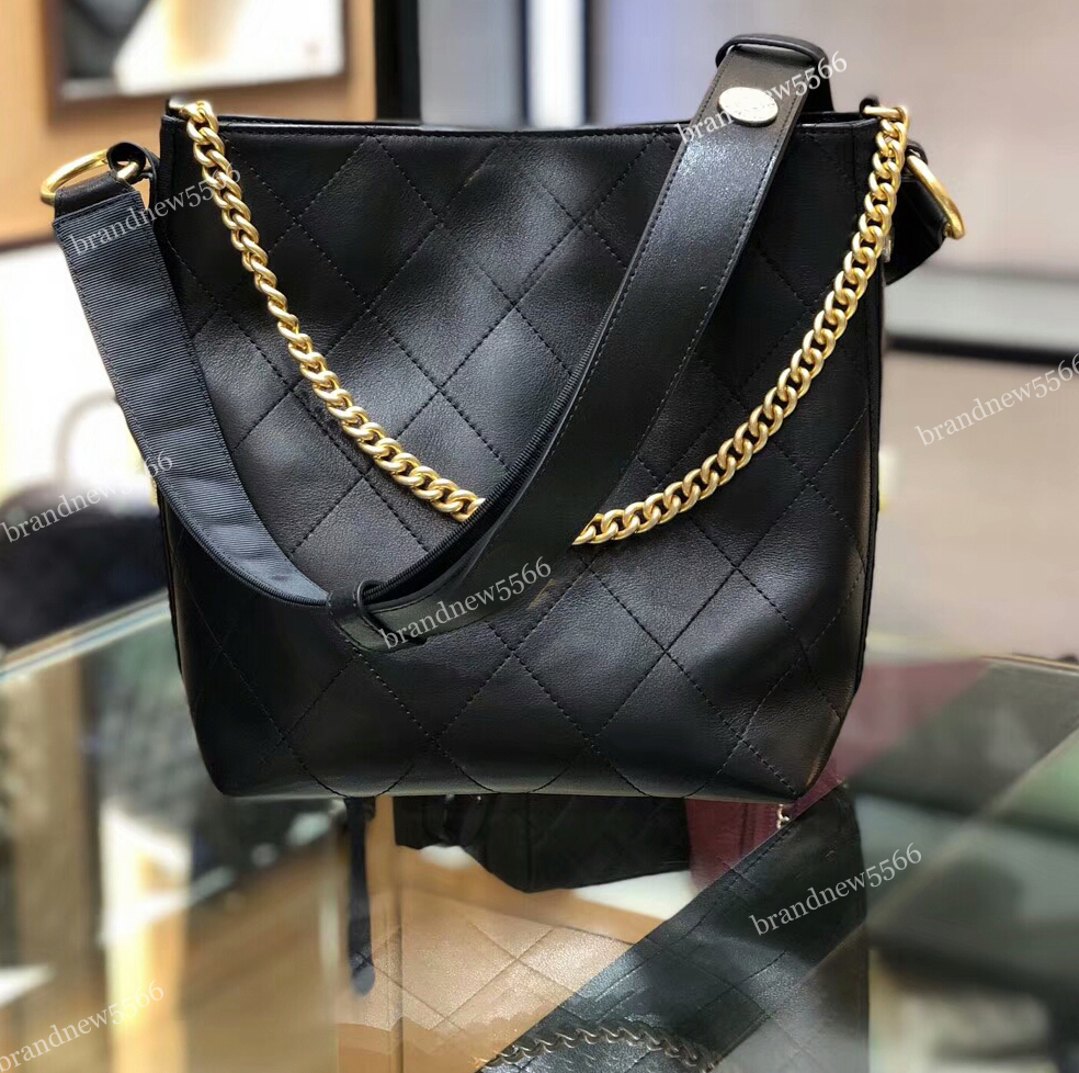 

Excellent Quality 2019 Winter Calfskin Grosgrain Ho b0 Should Bag Women's Chain Handbag w Button Cross-body Bags 4 Colors