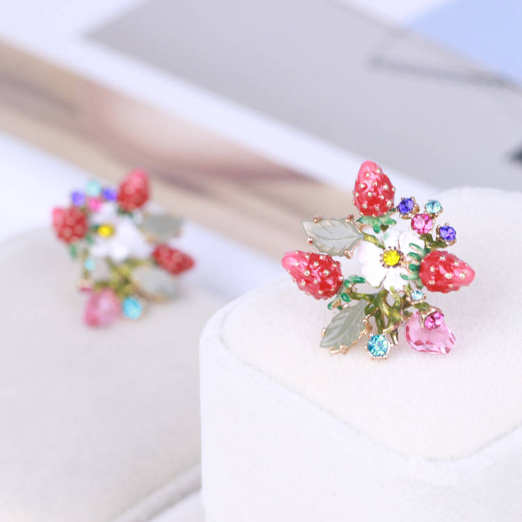 D Stud Earrings